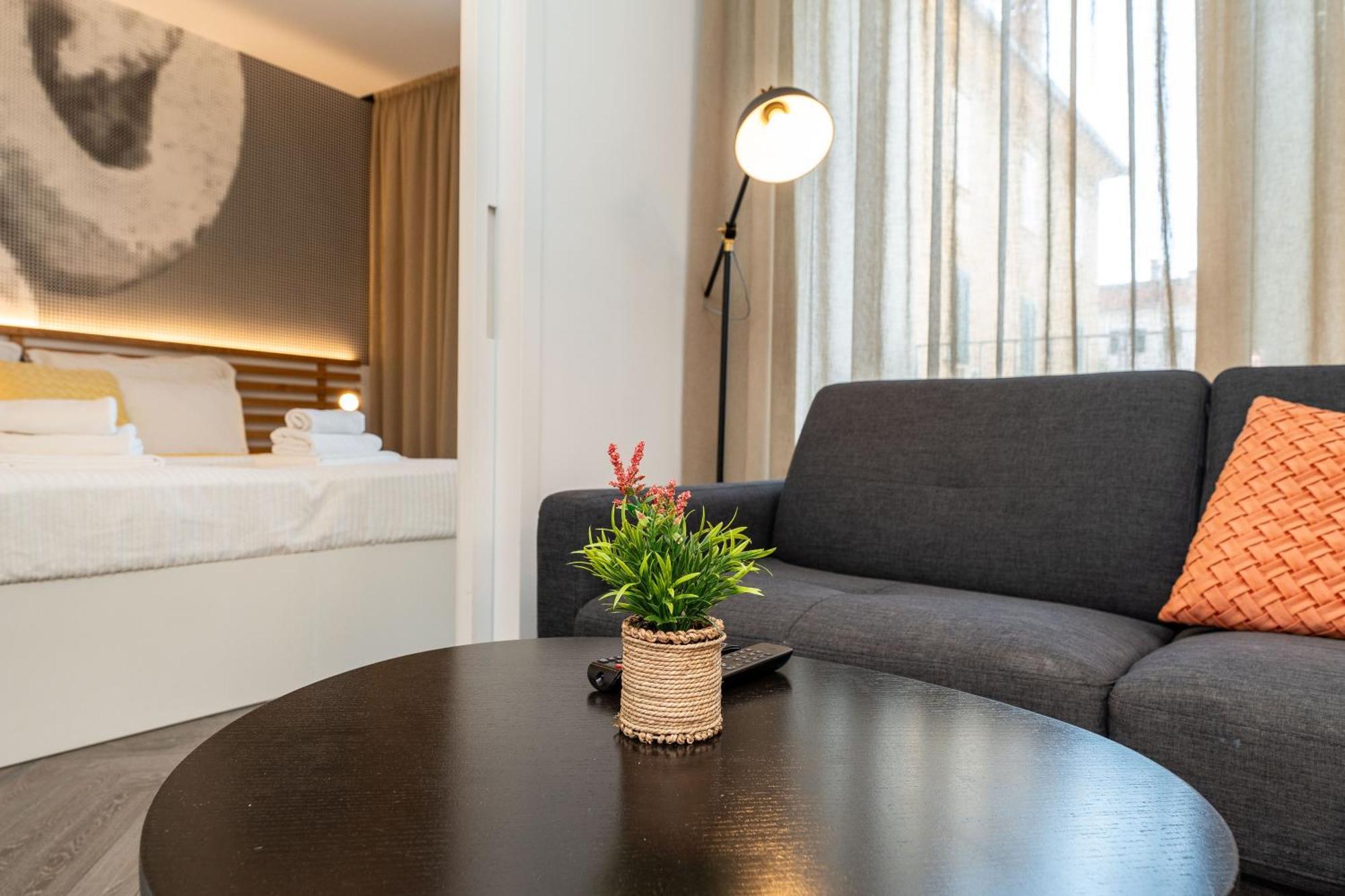 Dioniz Luxury 1 *